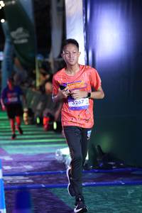 BIB: 3267
                            <button type="button" onclick="openModal(26222267)" class="btn btn-primary btn-sm float-right btn-popup" data-toggle="modal" data-target=".modal-high-quality">
                        <i class="fas fa-shopping-cart"></i> Add to Cart
                    </button>
                                            <button type="button" onclick="isThisMe(26222267, true)" class="btn btn-success btn-sm float-right btn-popup btn-isme hidden" data-toggle="tooltip" data-placement="bottom" title="นี่คือรูปของคุณใช่ไหม คลิกที่นี่เพื่อเอาเข้าอัลบั้ม">
                        <i class="fas fa-plus"></i> Add to album
                    </button>
                    <button type="button" onclick="isThisMe(26222267, false)" class="btn btn-warning btn-sm float-right btn-popup btn-isnotme hidden">
                        <i class="fas fa-ban"></i> Remove from album
                    </button>